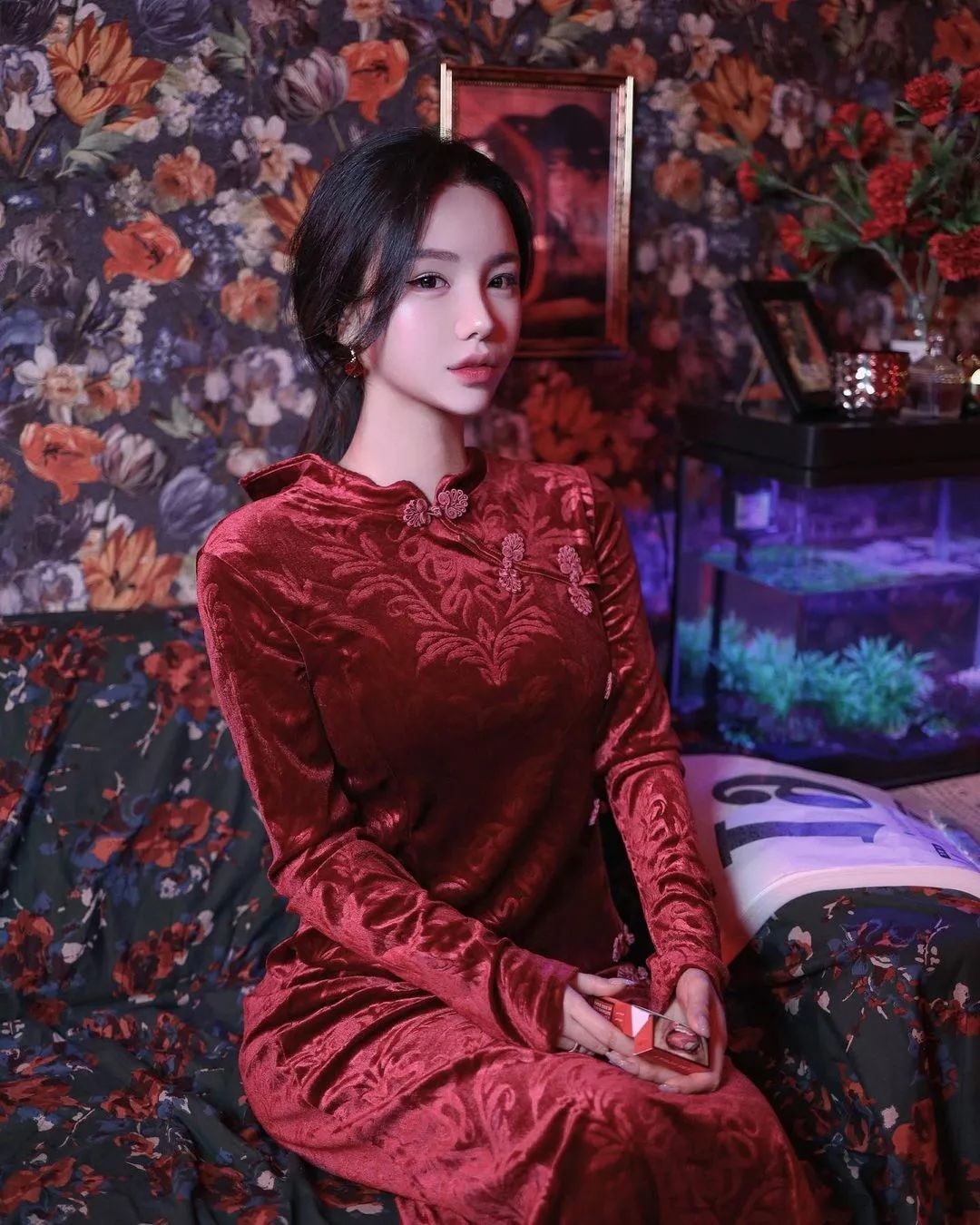 韩国网红1loo4，曲线玲珑，完美大长腿，大胆秀身材_黑料正能量