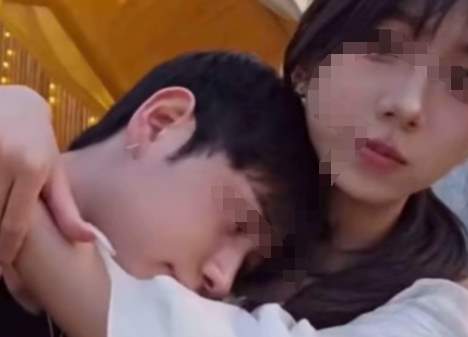 和童锦程搞暧昧的美女网红塌房了？_黑料正能量