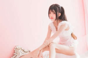 桜桃喵：邻家小妹的魅力与多样性