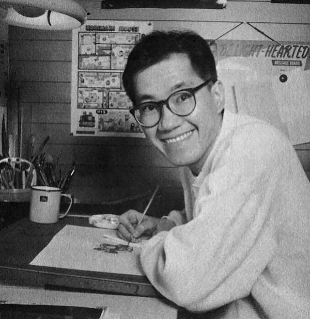 政府修路,毒枭停战,总统主动哀悼,这位漫画家究竟有多强 政府修路,毒枭停战,总统主动哀悼,这位漫画家究竟有多强